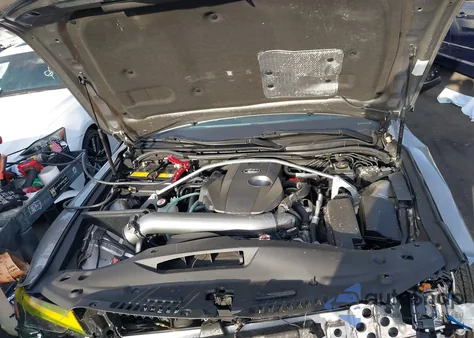 2021 Lexus Is 300 z USA, uszkodzony, nr VIN JTHCA1D29M5113500